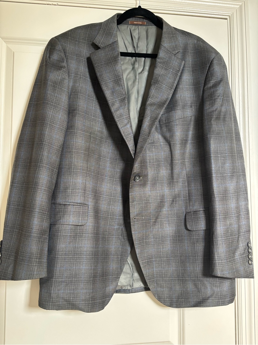 Peter Millar Gray Plaid Sport Coat with Subtle Blue Windowpane